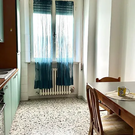 Apartman Ampio Trilocale A - Se091 *